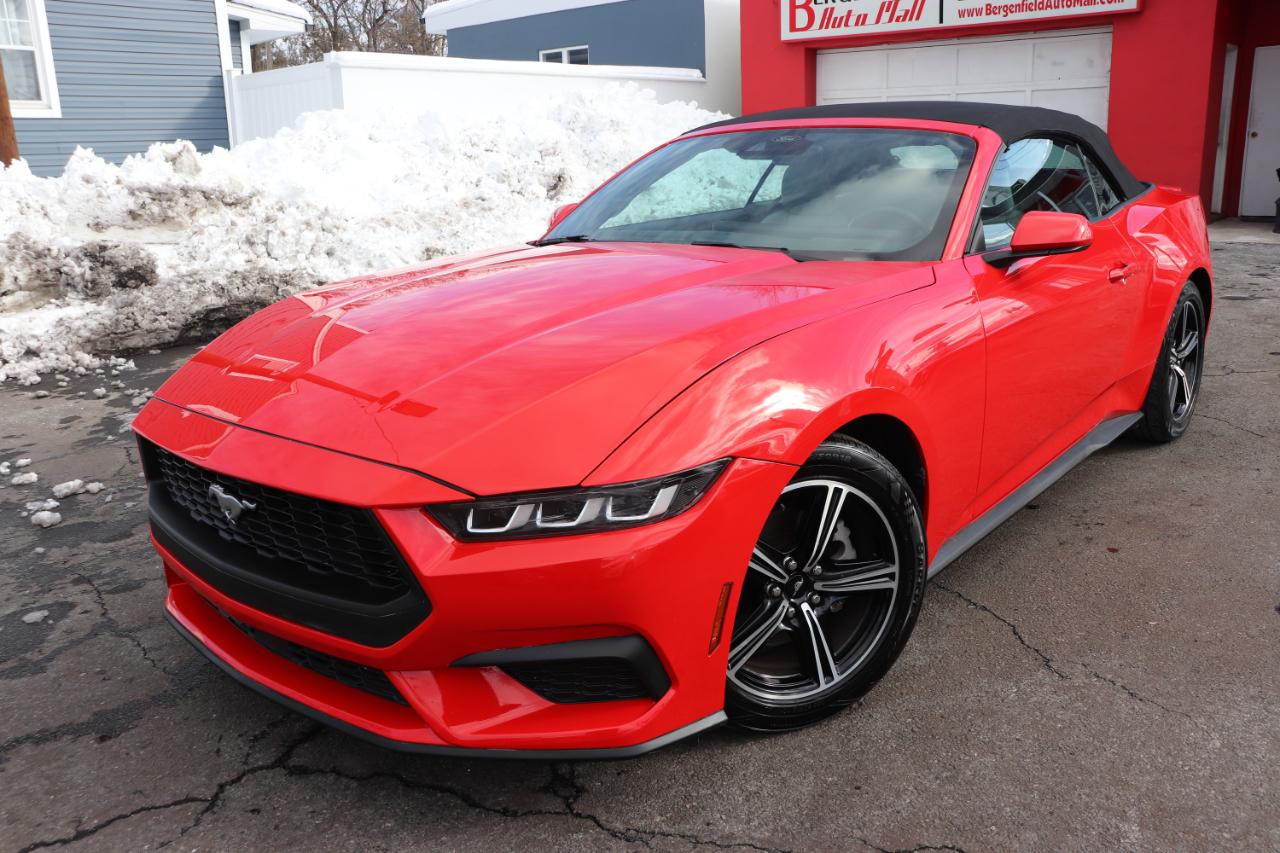 Ford Mustang EcoBoost Convertible 2024