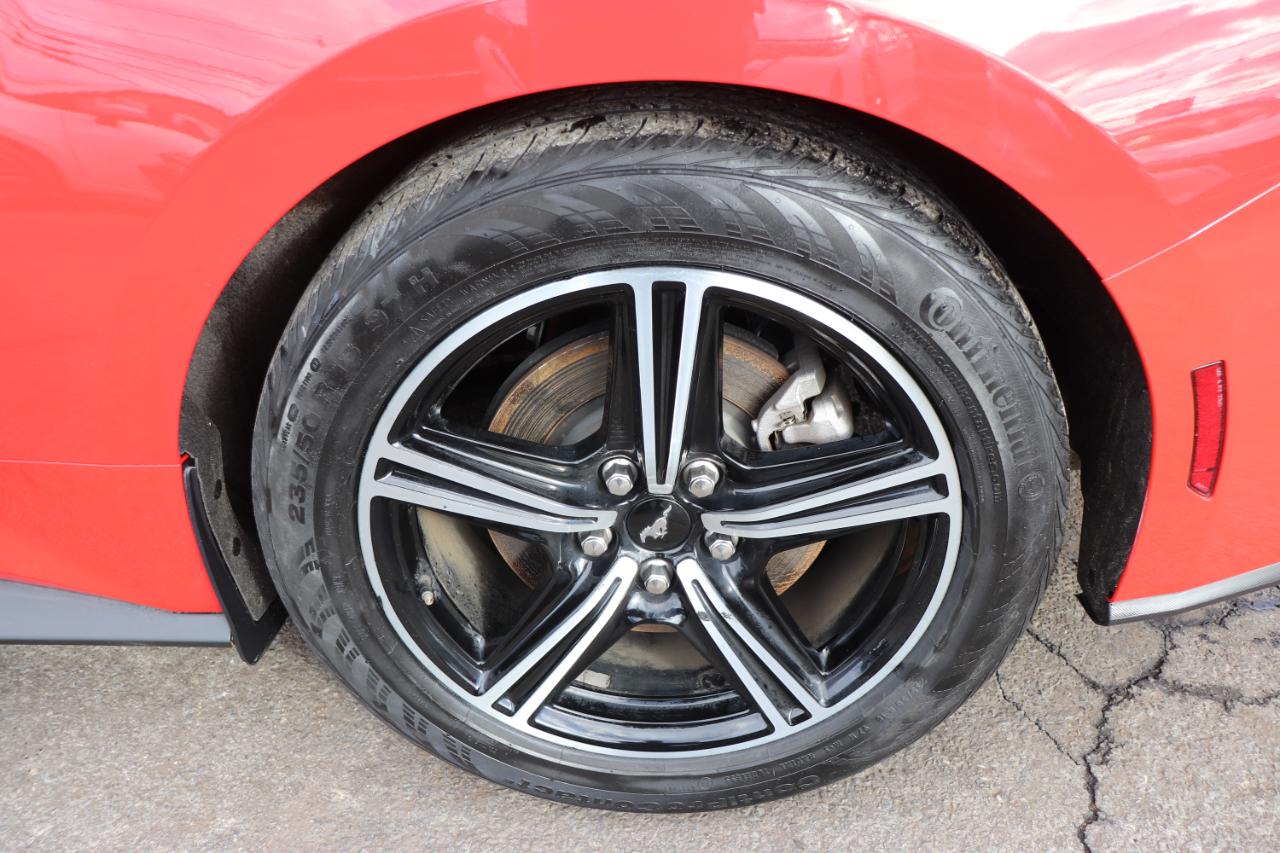 Ford Mustang EcoBoost Convertible 2024