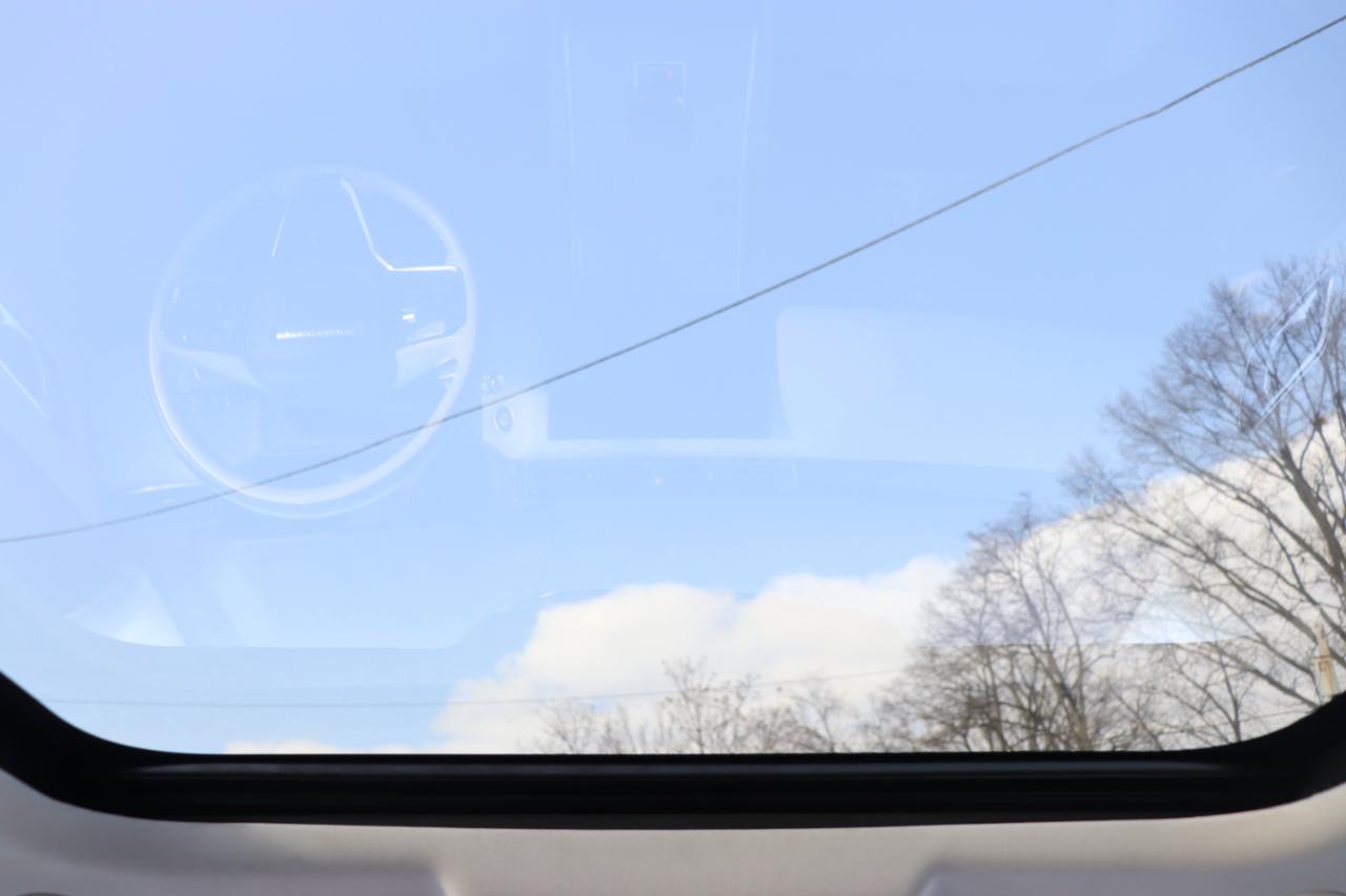 Land Rover Range Rover Velar P250 Dynamic SE 2025