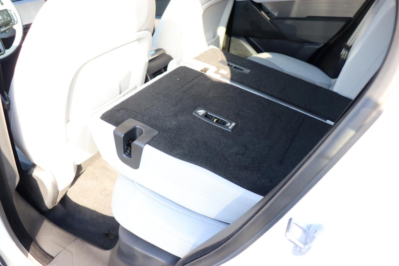 Land Rover Range Rover Velar P250 Dynamic SE 2025