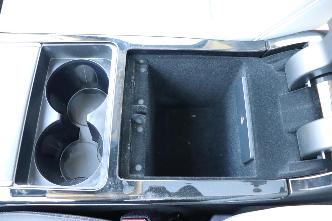 Land Rover Range Rover Velar P250 Dynamic SE 2025