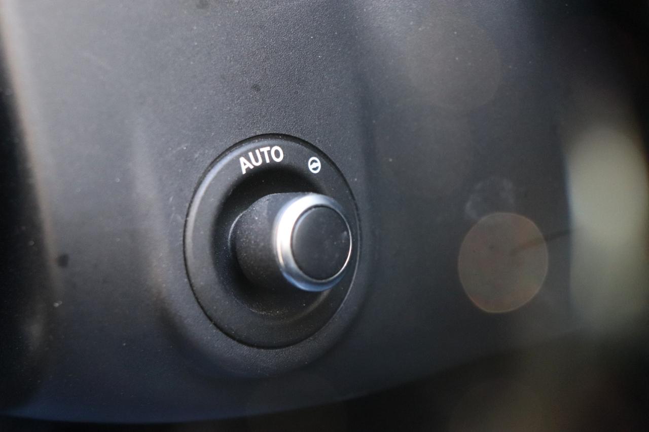 Land Rover Range Rover Velar P250 Dynamic SE 2025