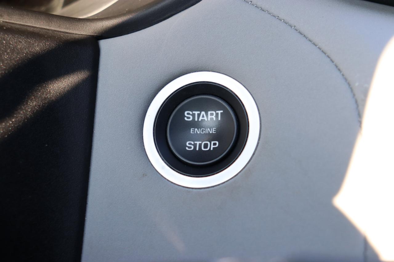 Land Rover Range Rover Velar P250 Dynamic SE 2025