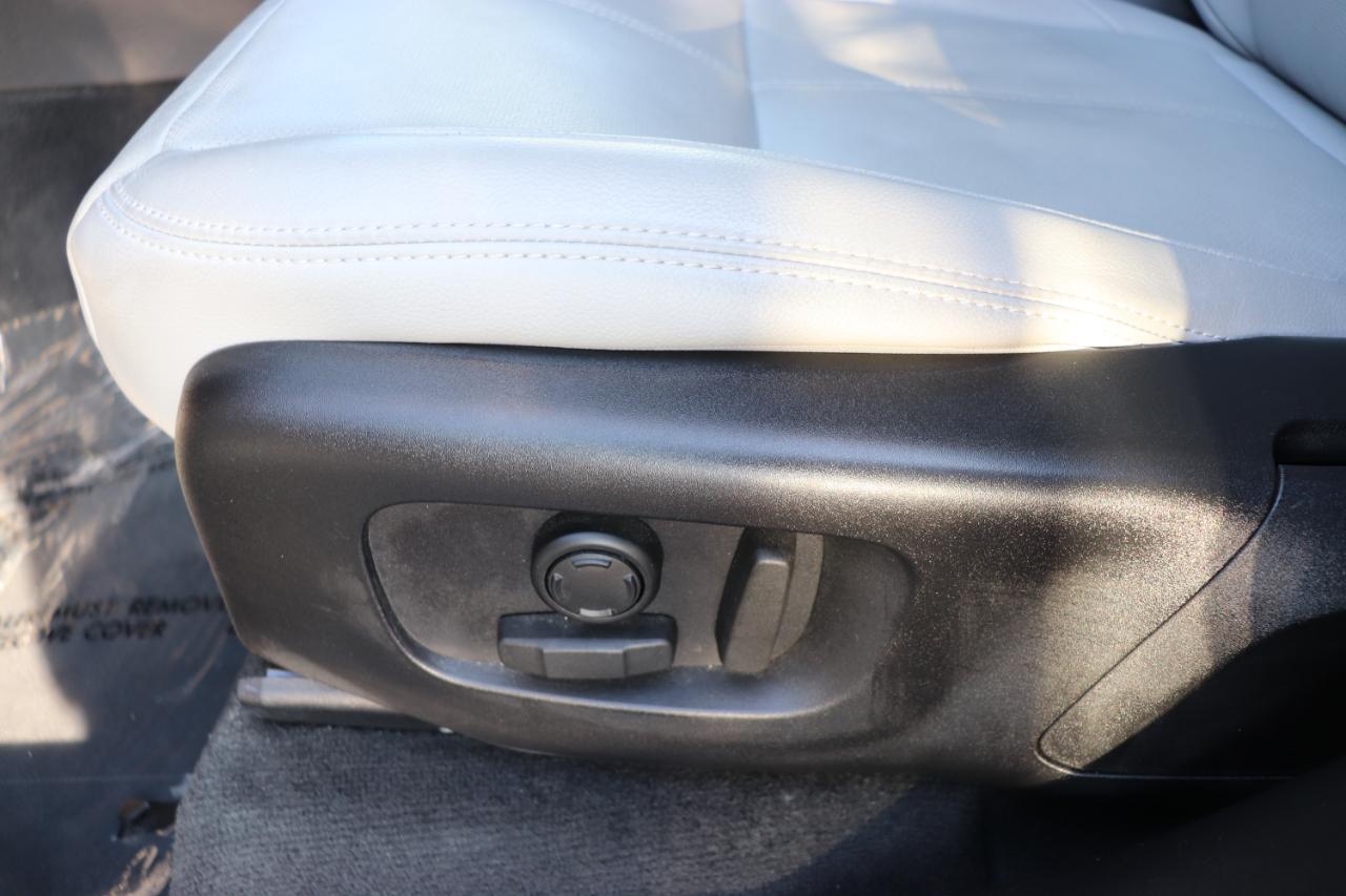 Land Rover Range Rover Velar P250 Dynamic SE 2025