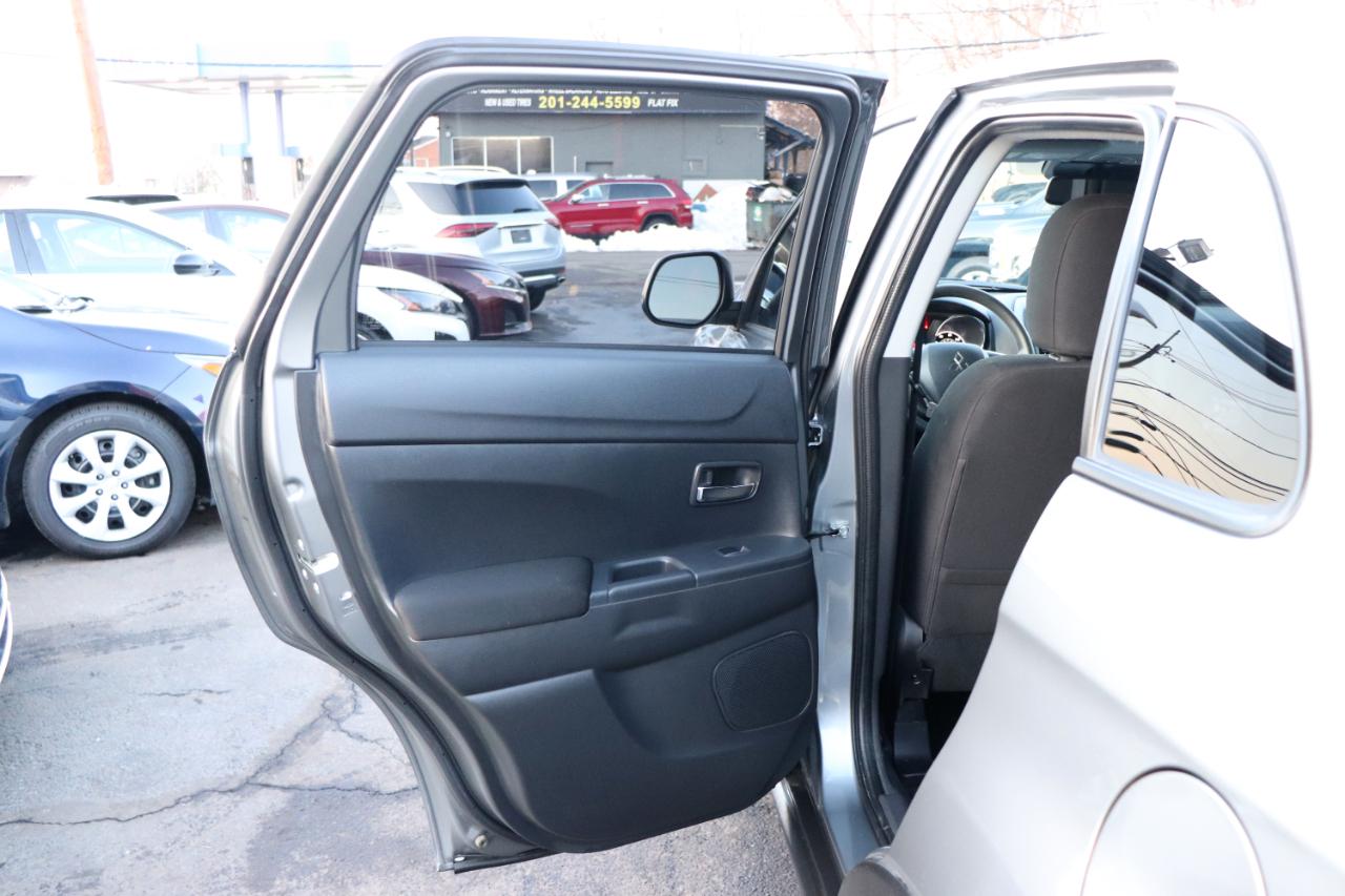 Mitsubishi Outlander Sport ES 2.0 AWC 2025