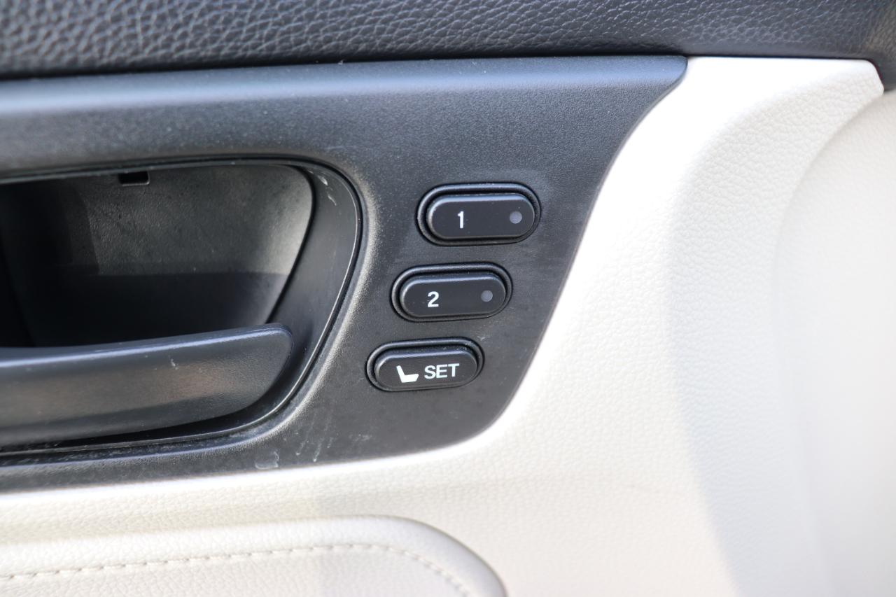 Honda Odyssey EX-L Auto 2025