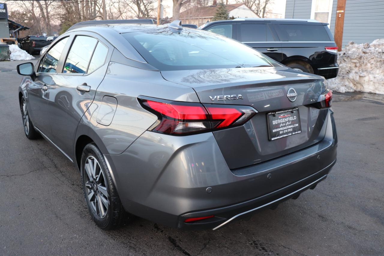 Nissan Versa SV CVT 2024