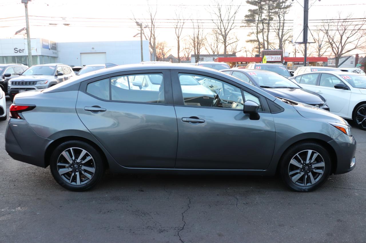 Nissan Versa SV CVT 2024