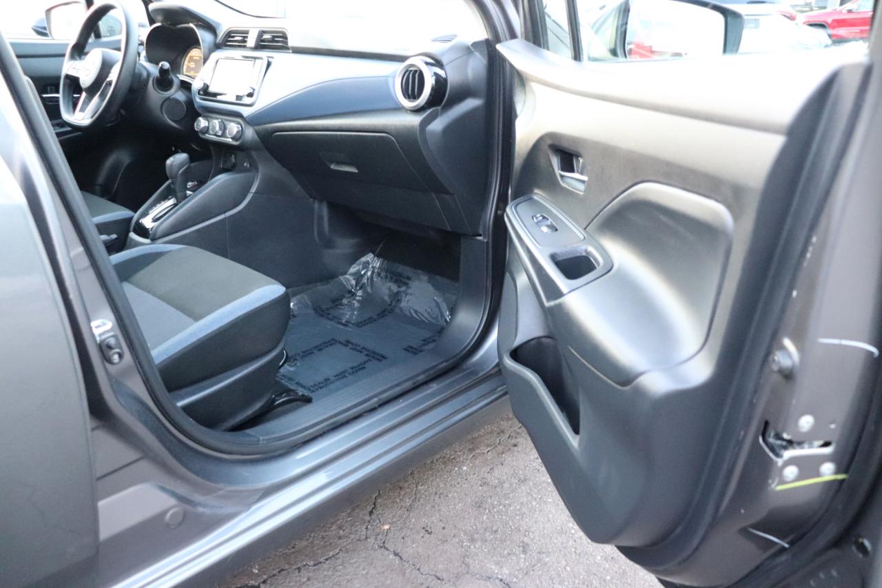 Nissan Versa SV CVT 2024