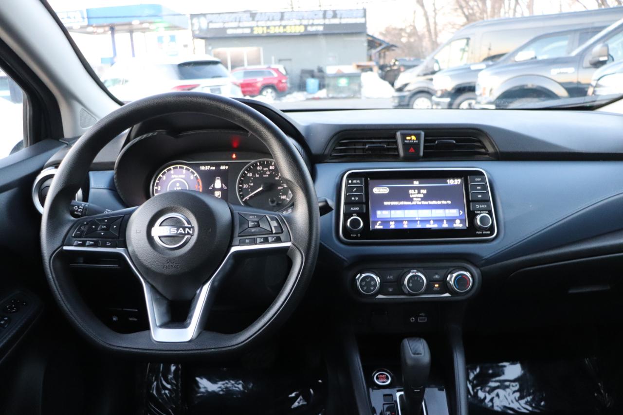 Nissan Versa SV CVT 2024