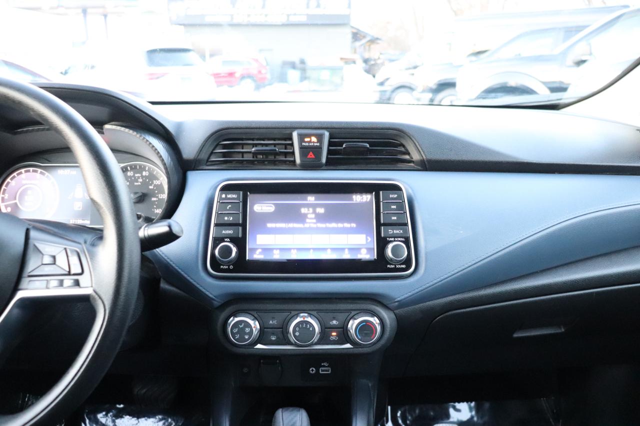 Nissan Versa SV CVT 2024