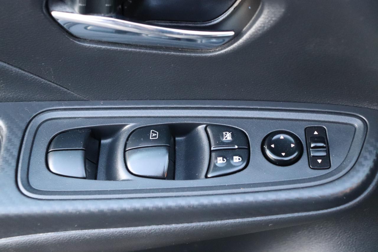 Nissan Versa SV CVT 2024