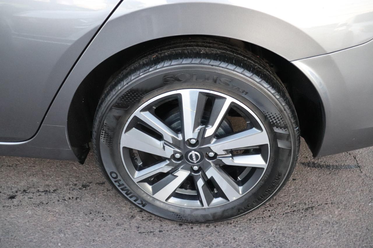 Nissan Versa SV CVT 2024