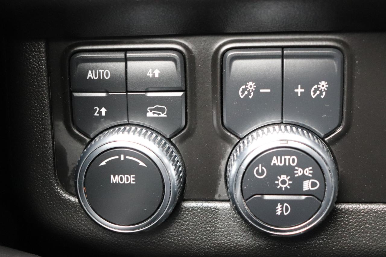 GMC Yukon 4WD 4dr SLT 2024