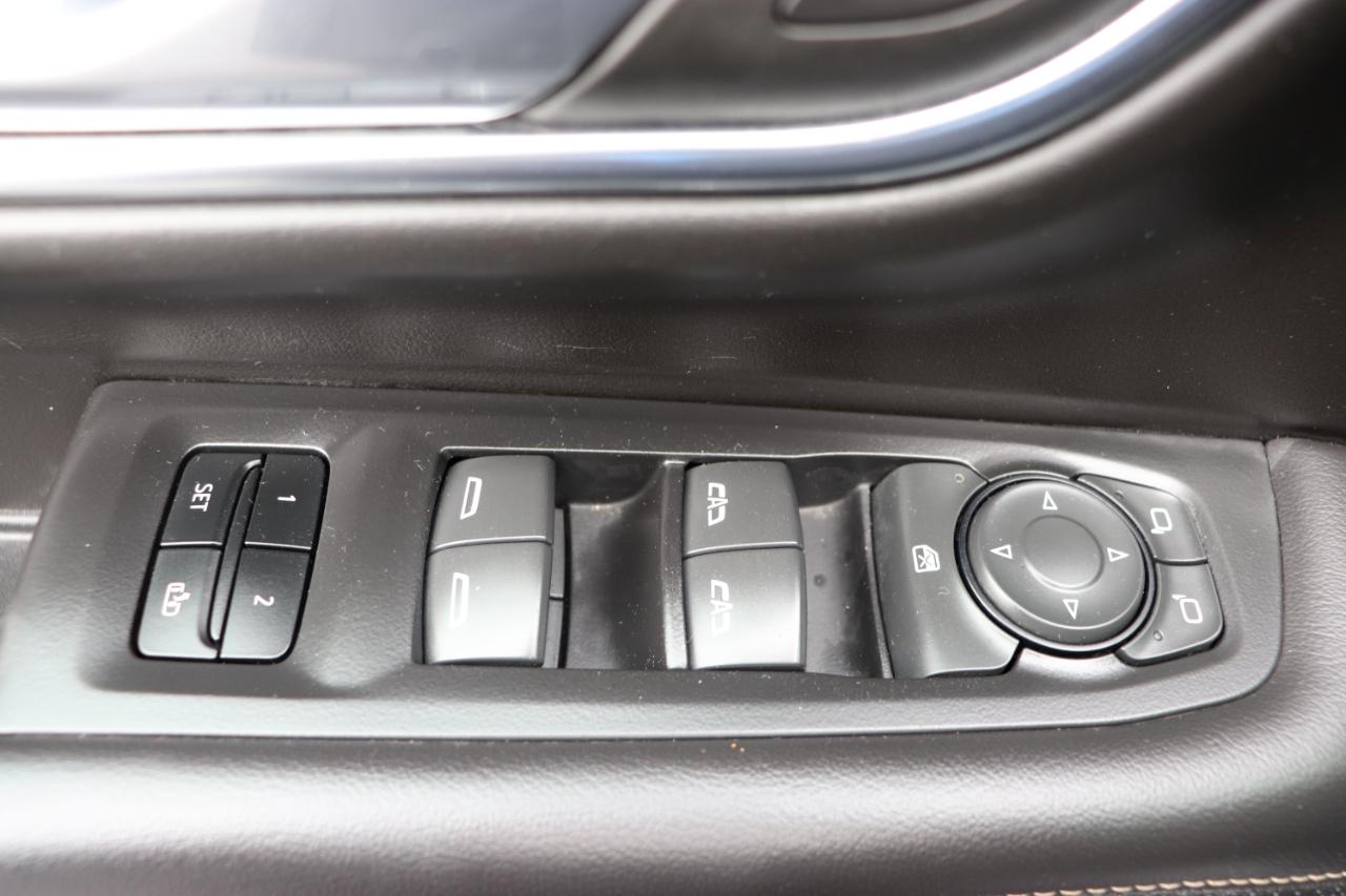 GMC Yukon 4WD 4dr SLT 2024