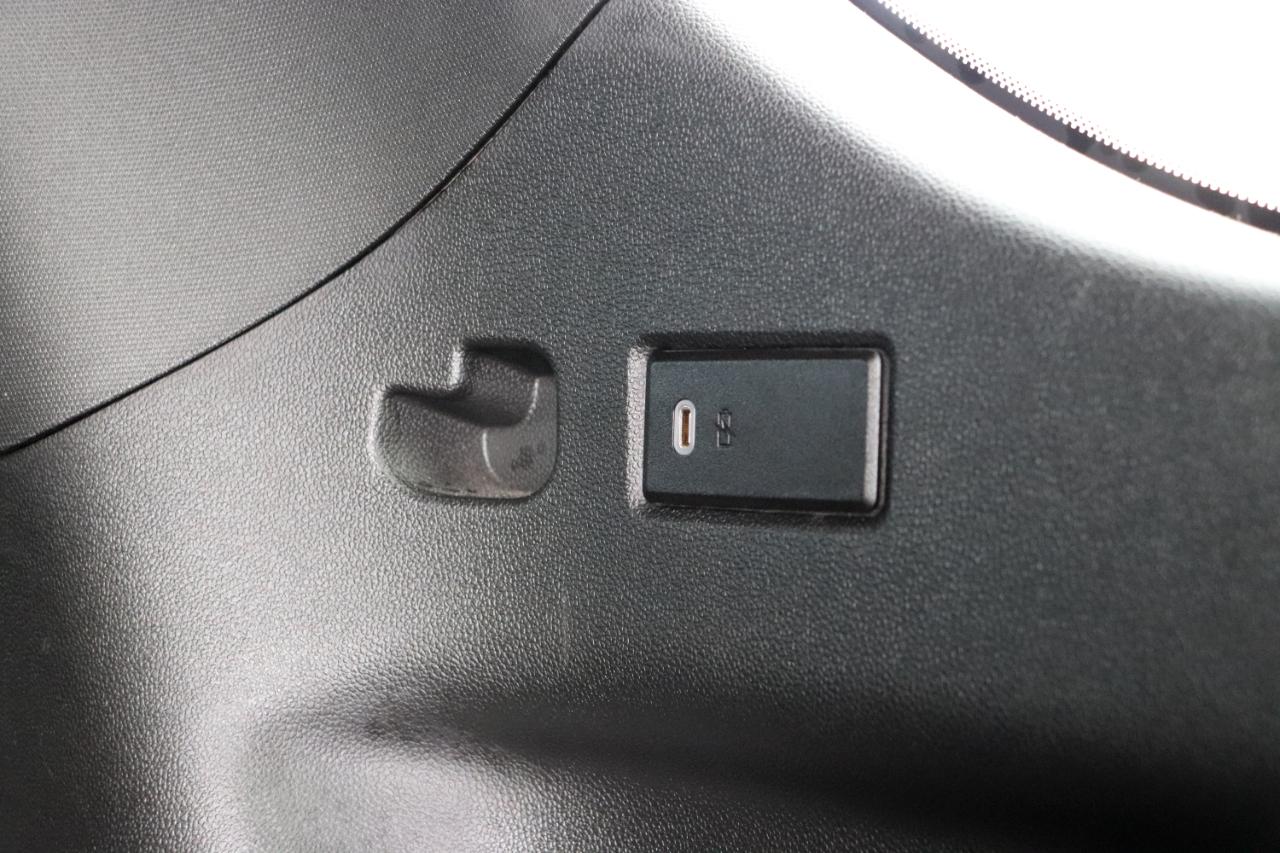 GMC Yukon 4WD 4dr SLT 2024