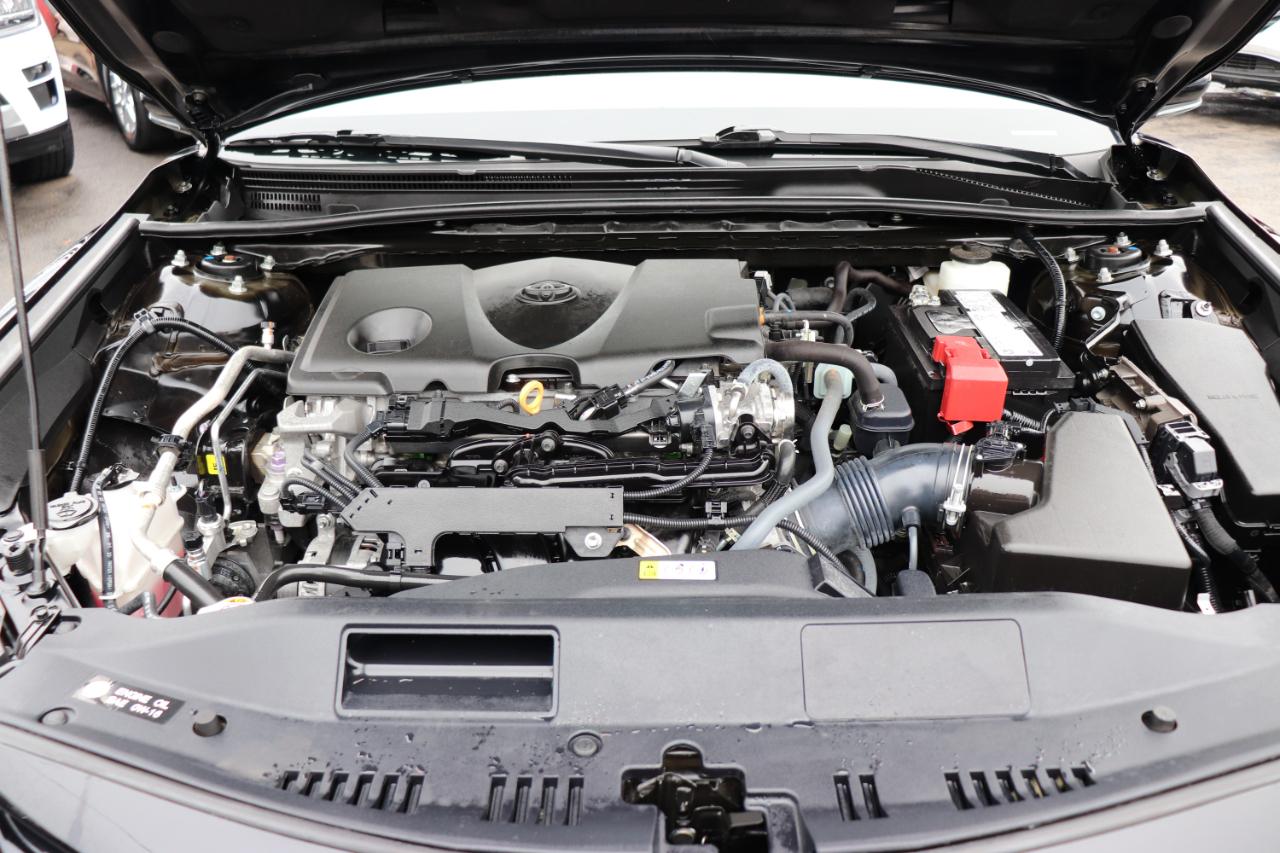 Toyota Camry SE Auto (Natl) 2024