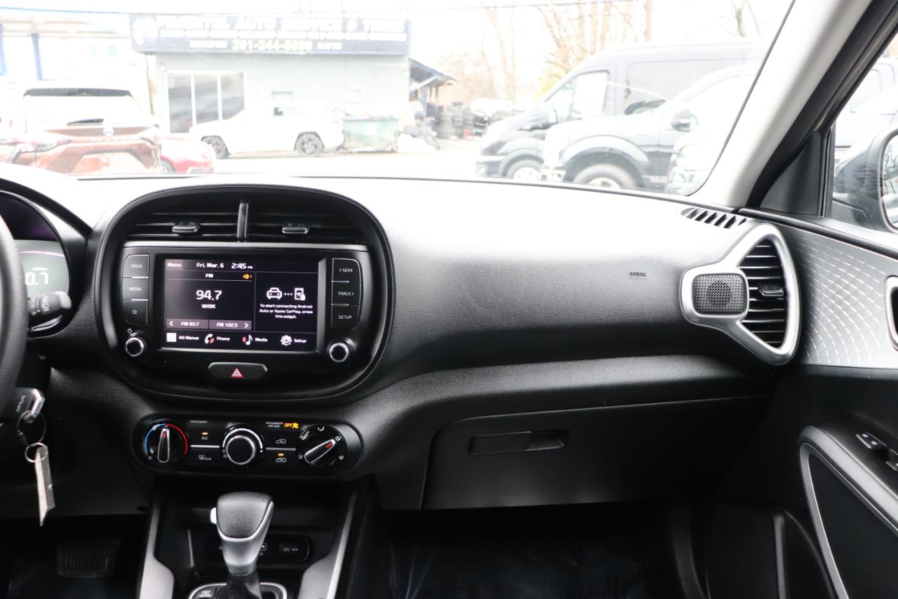 Kia Soul LX IVT 2023