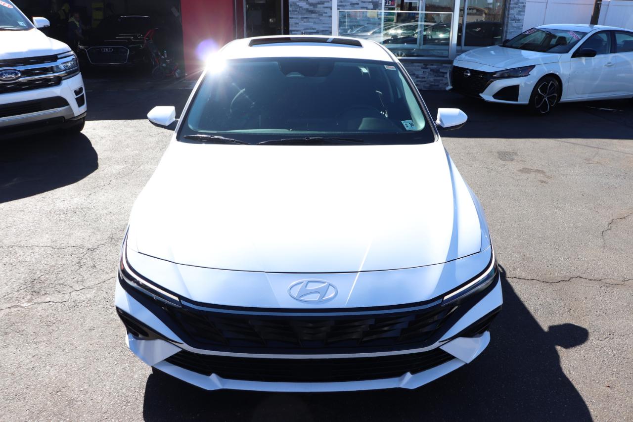 Hyundai Elantra SEL Convenience IVT 2025