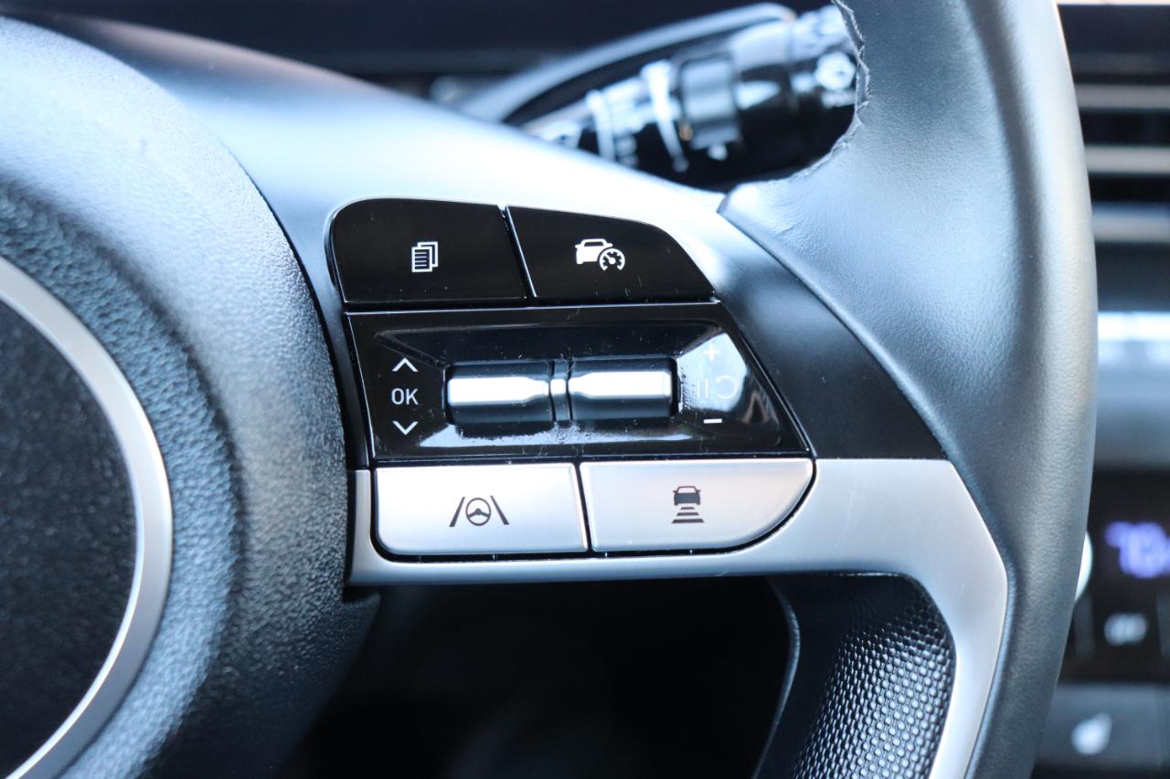 Hyundai Elantra SEL Convenience IVT 2025