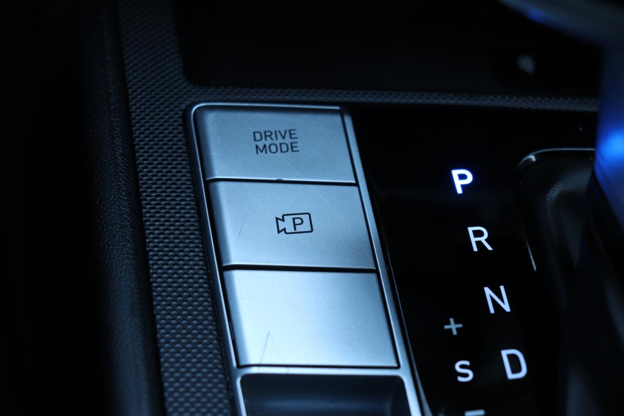 Hyundai Elantra SEL Convenience IVT 2025