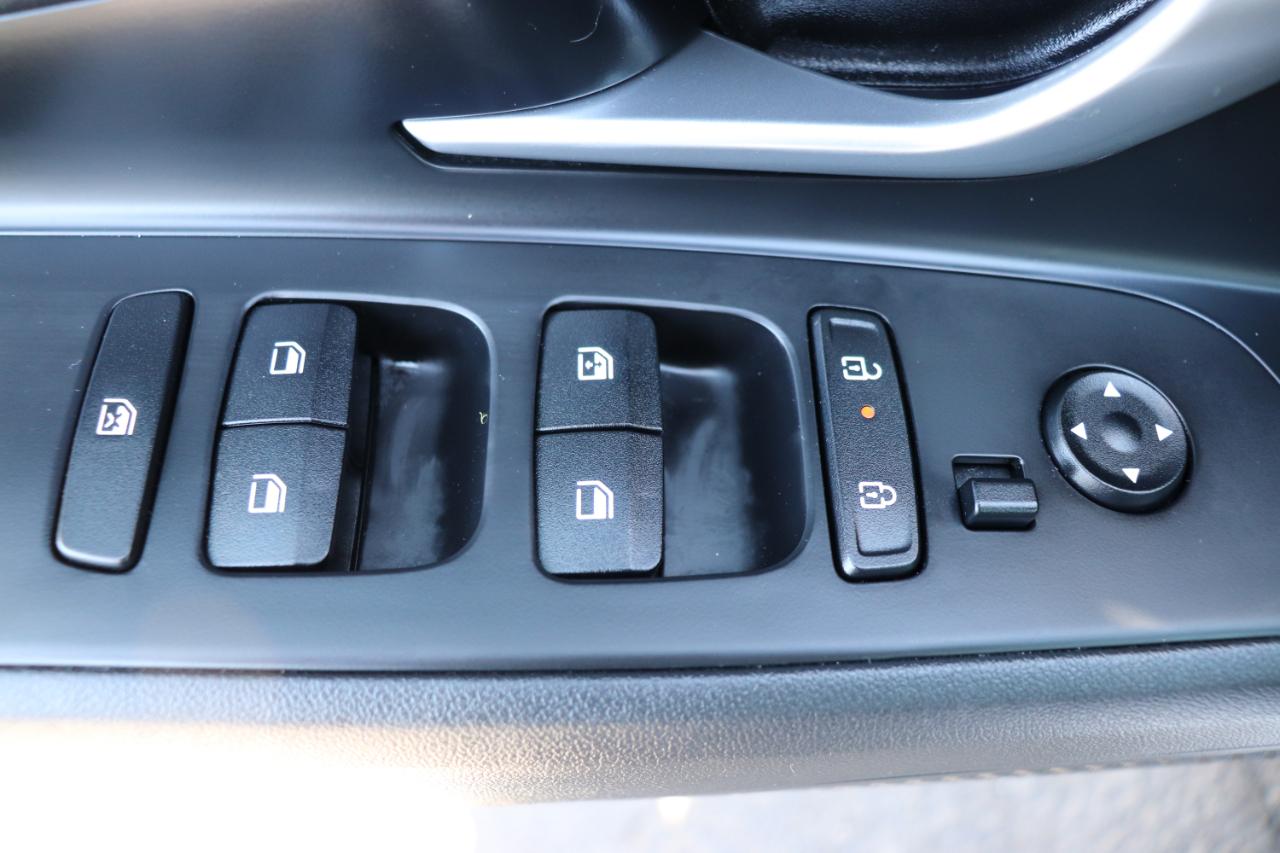 Hyundai Elantra SEL Convenience IVT 2025