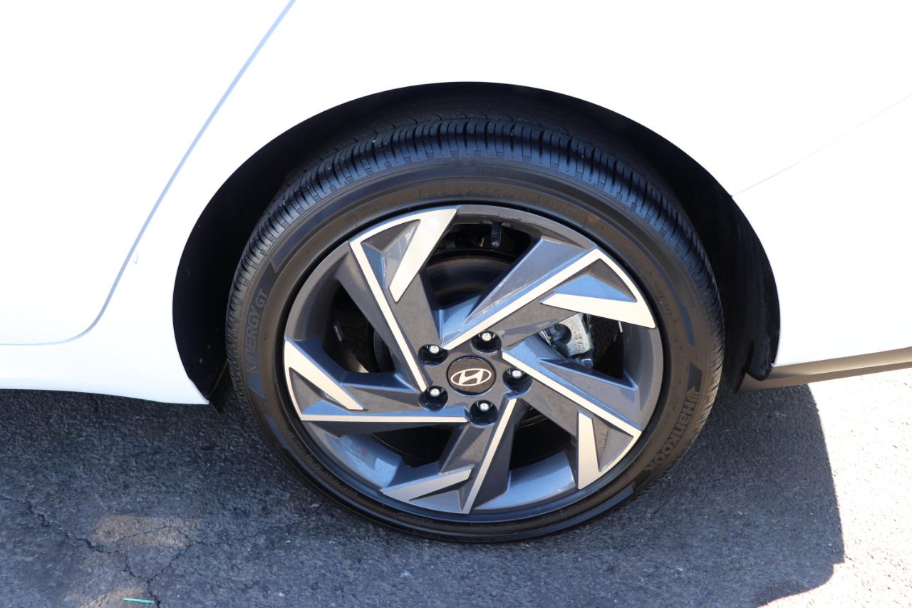 Hyundai Elantra SEL Convenience IVT 2025