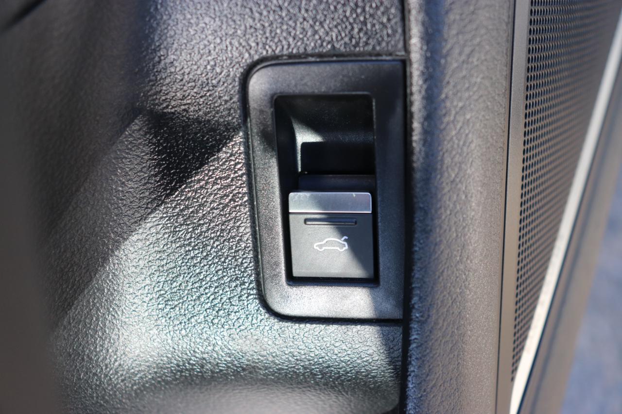 Audi A6 Sedan Premium Plus 45 TFSI quattro 2024