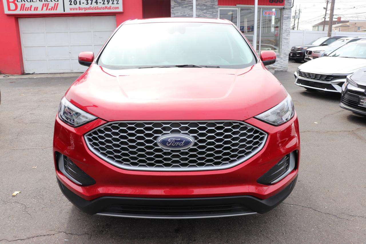 Ford Edge SEL AWD 2024