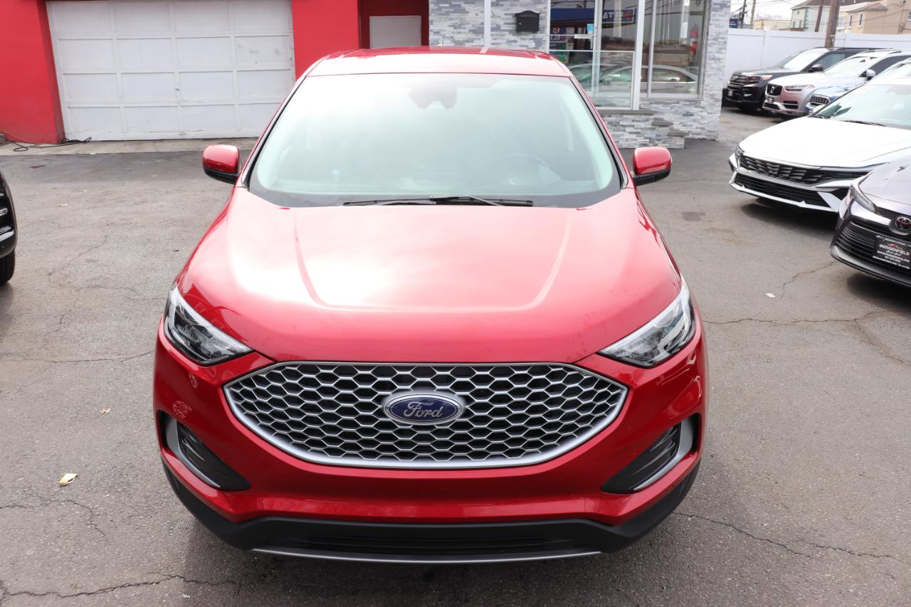 Ford Edge SEL AWD 2024