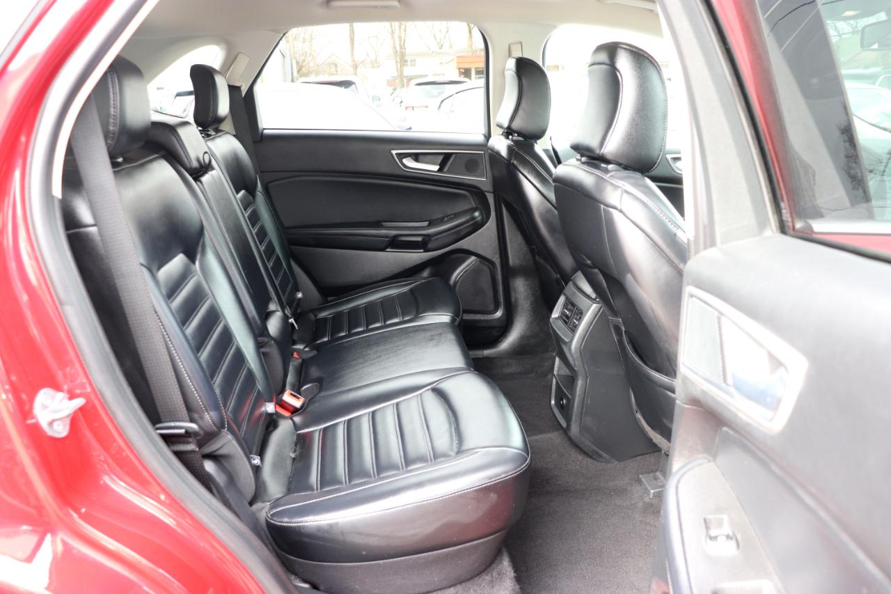 Ford Edge SEL AWD 2024