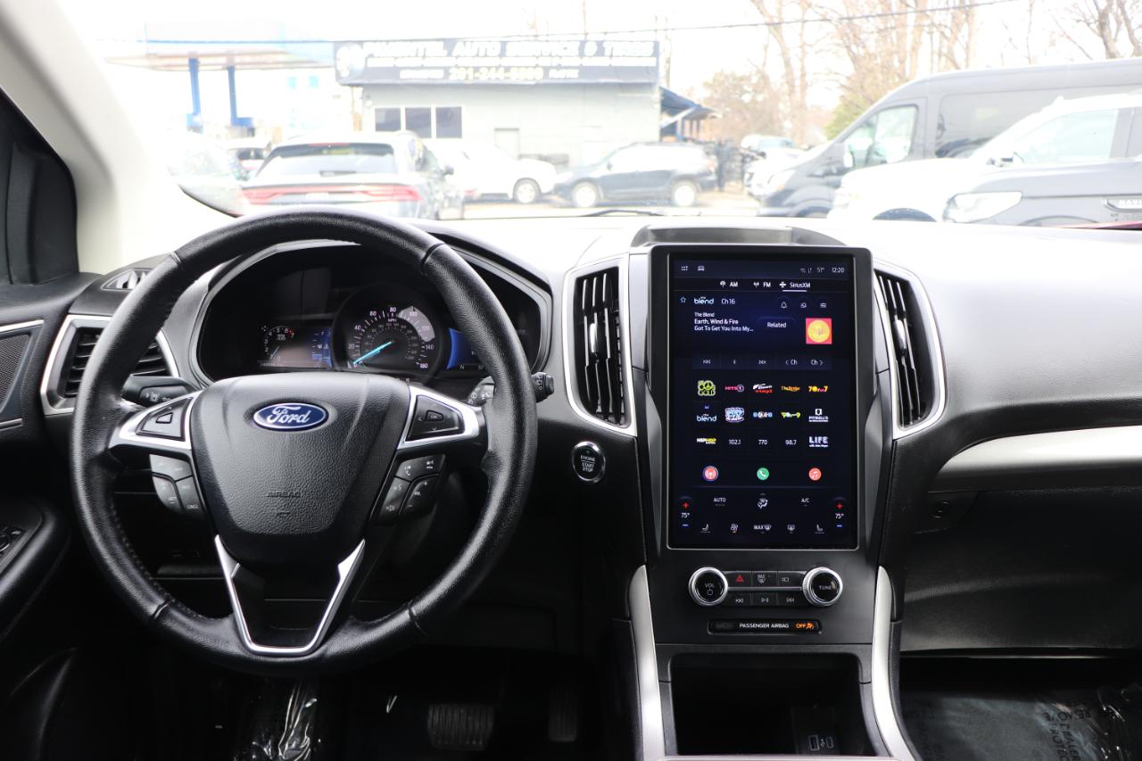 Ford Edge SEL AWD 2024