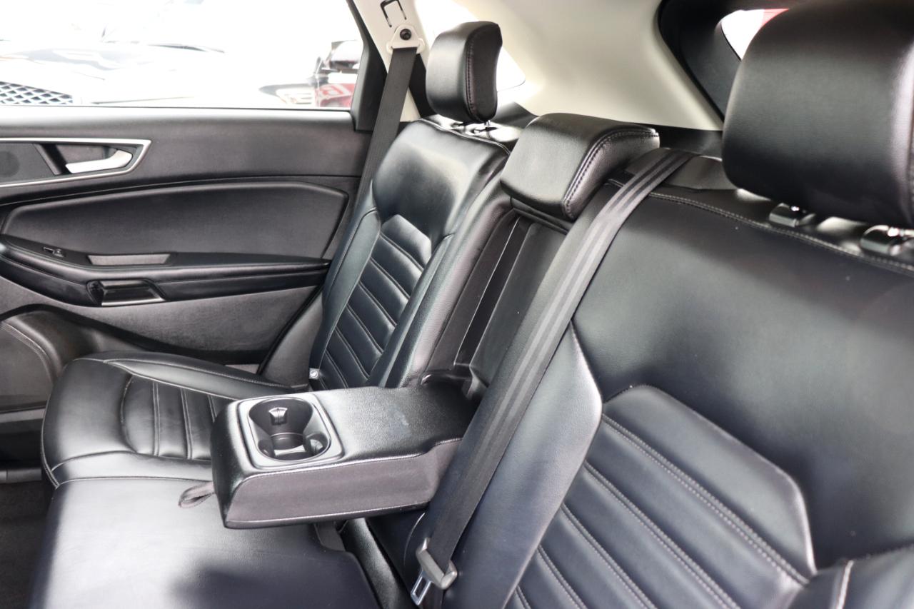 Ford Edge SEL AWD 2024