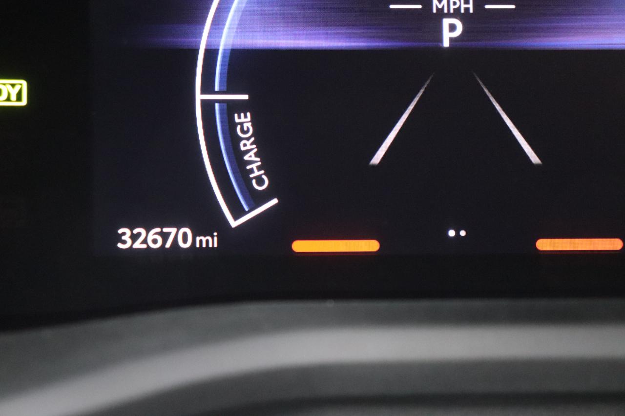 Toyota Camry SE (Natl) 2025