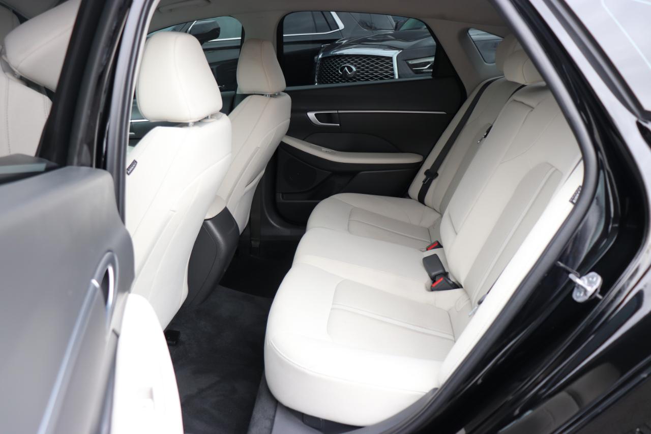 Hyundai Sonata SEL FWD 2025