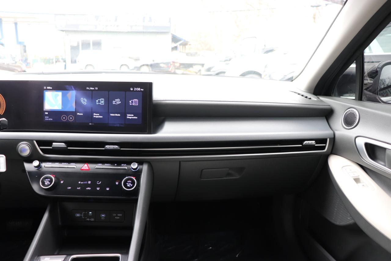 Hyundai Sonata SEL FWD 2025