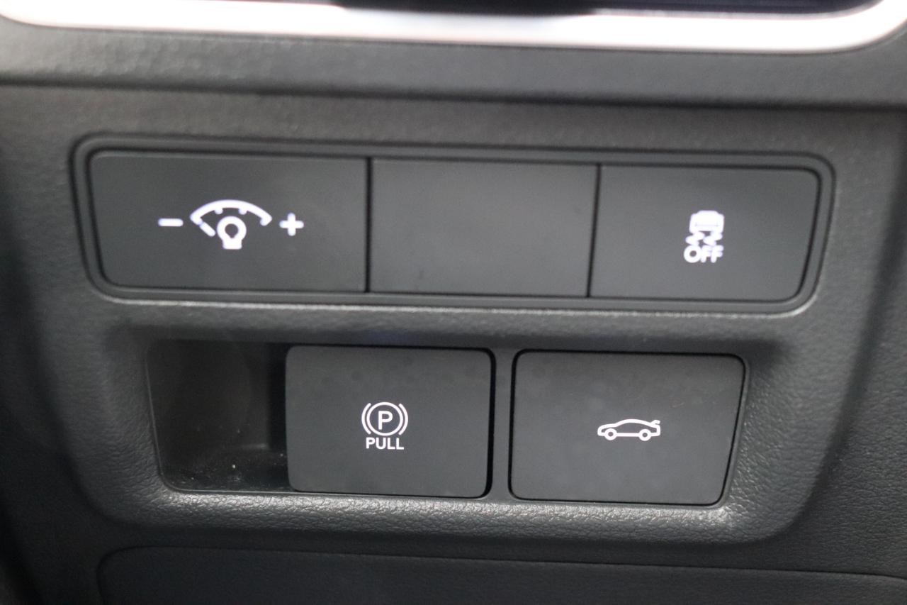 Hyundai Sonata SEL FWD 2025