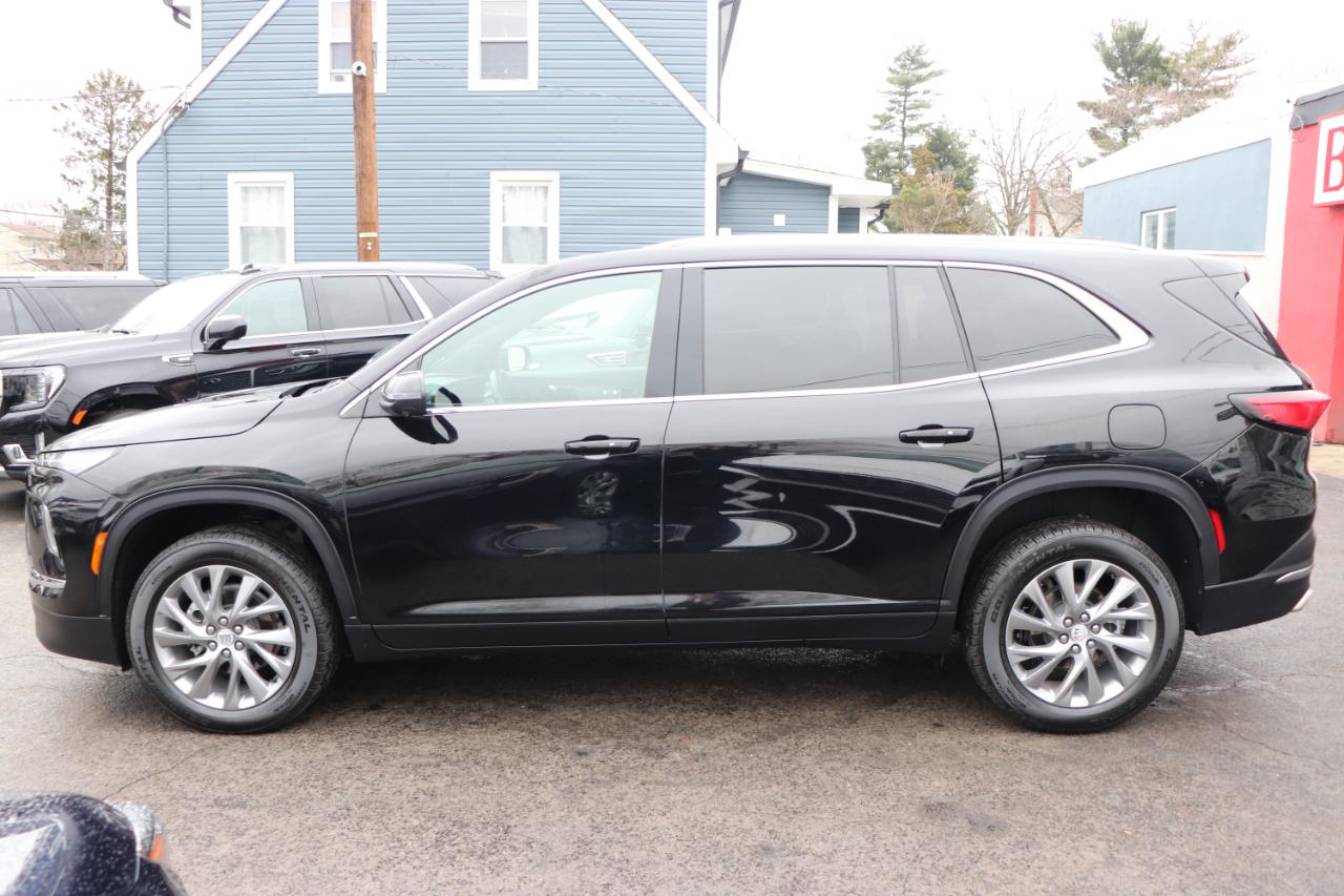 Buick Enclave AWD 4dr Leather 2025