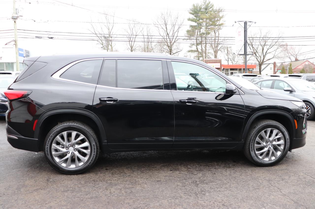 Buick Enclave AWD 4dr Leather 2025