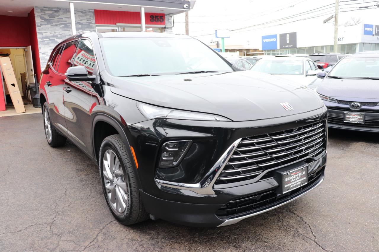 Buick Enclave AWD 4dr Leather 2025