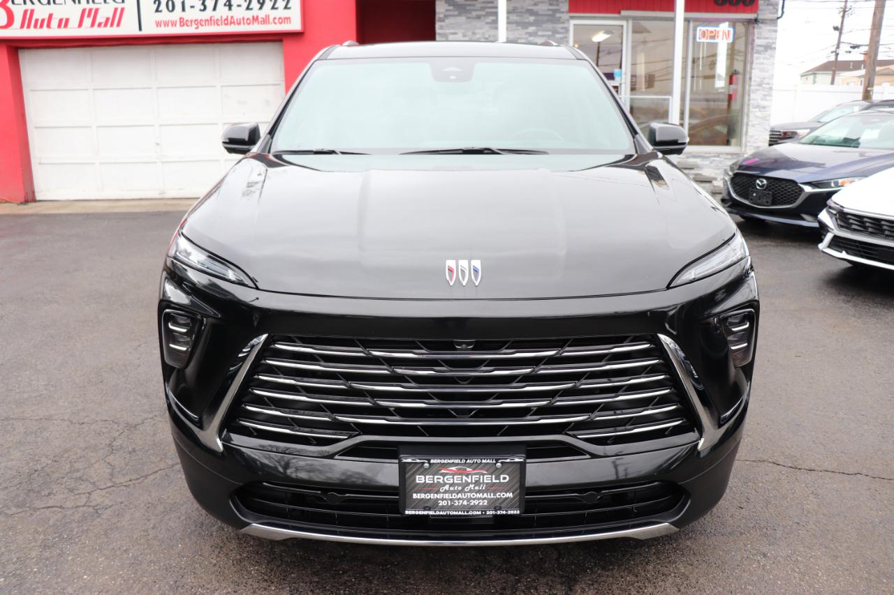 Buick Enclave AWD 4dr Leather 2025