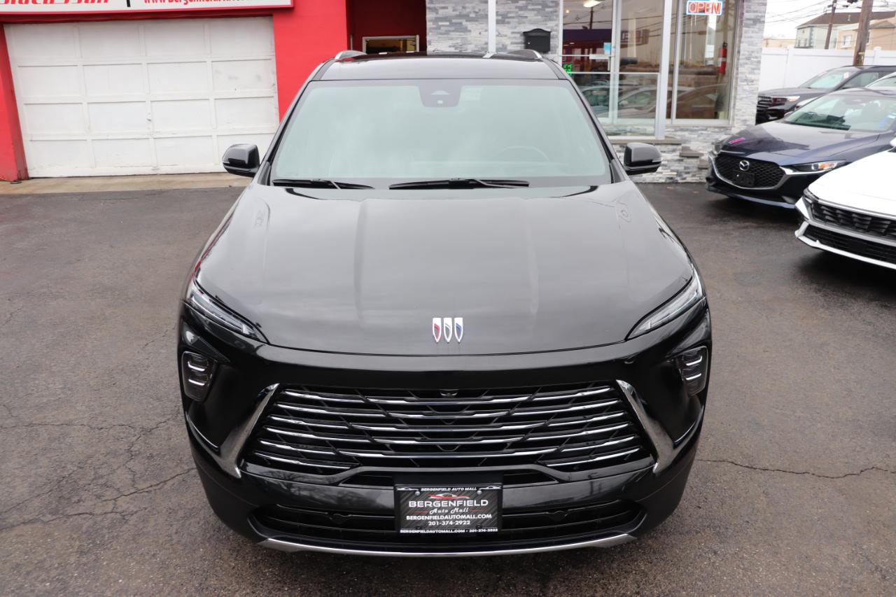 Buick Enclave AWD 4dr Leather 2025