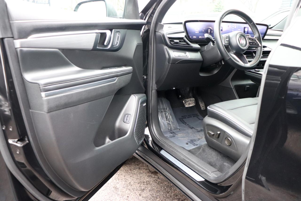 Buick Enclave AWD 4dr Leather 2025