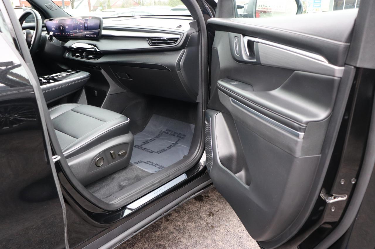 Buick Enclave AWD 4dr Leather 2025