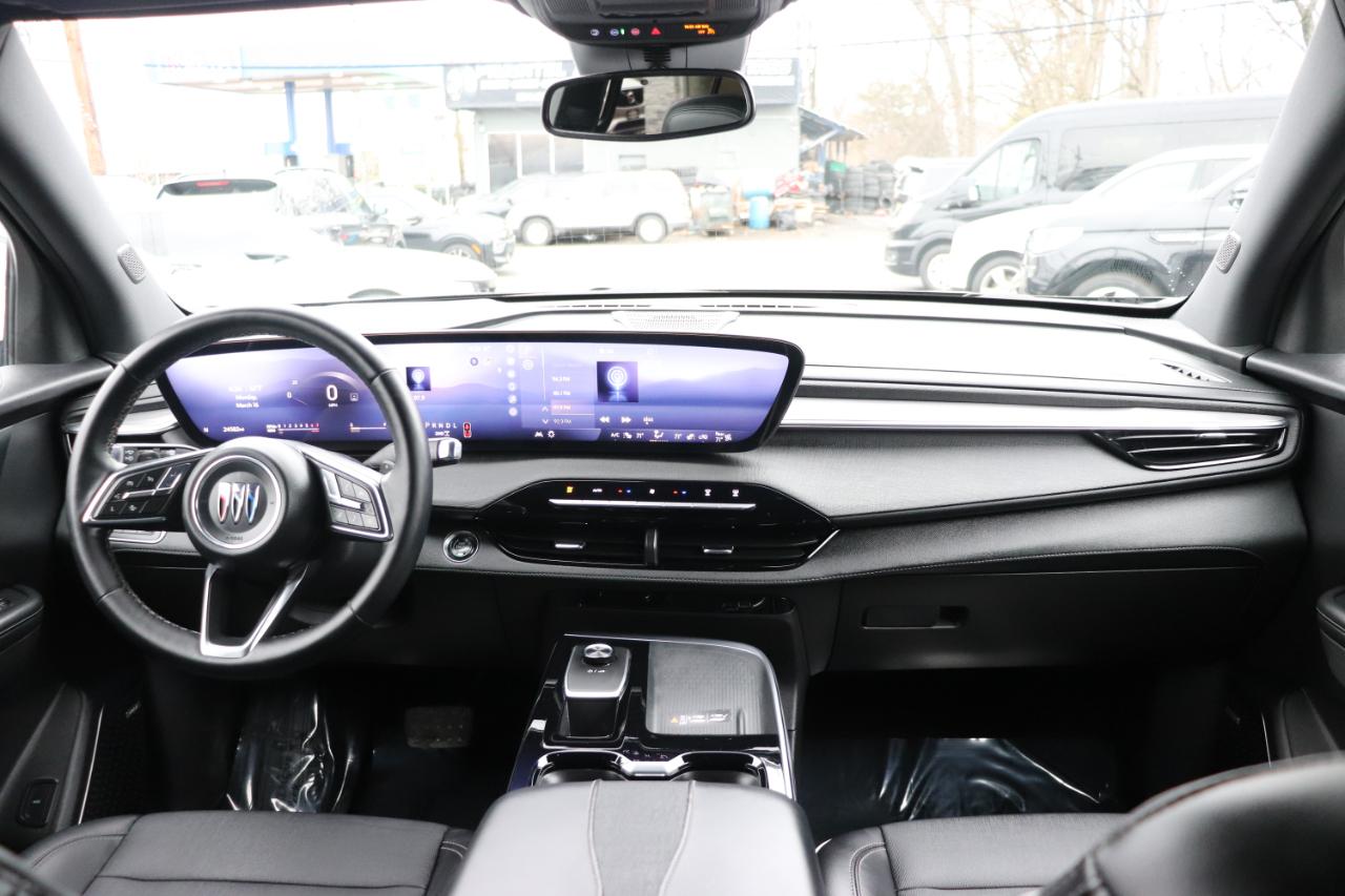 Buick Enclave AWD 4dr Leather 2025