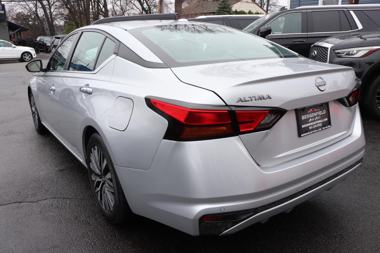 Nissan Altima 2.5 SV Sedan 2024