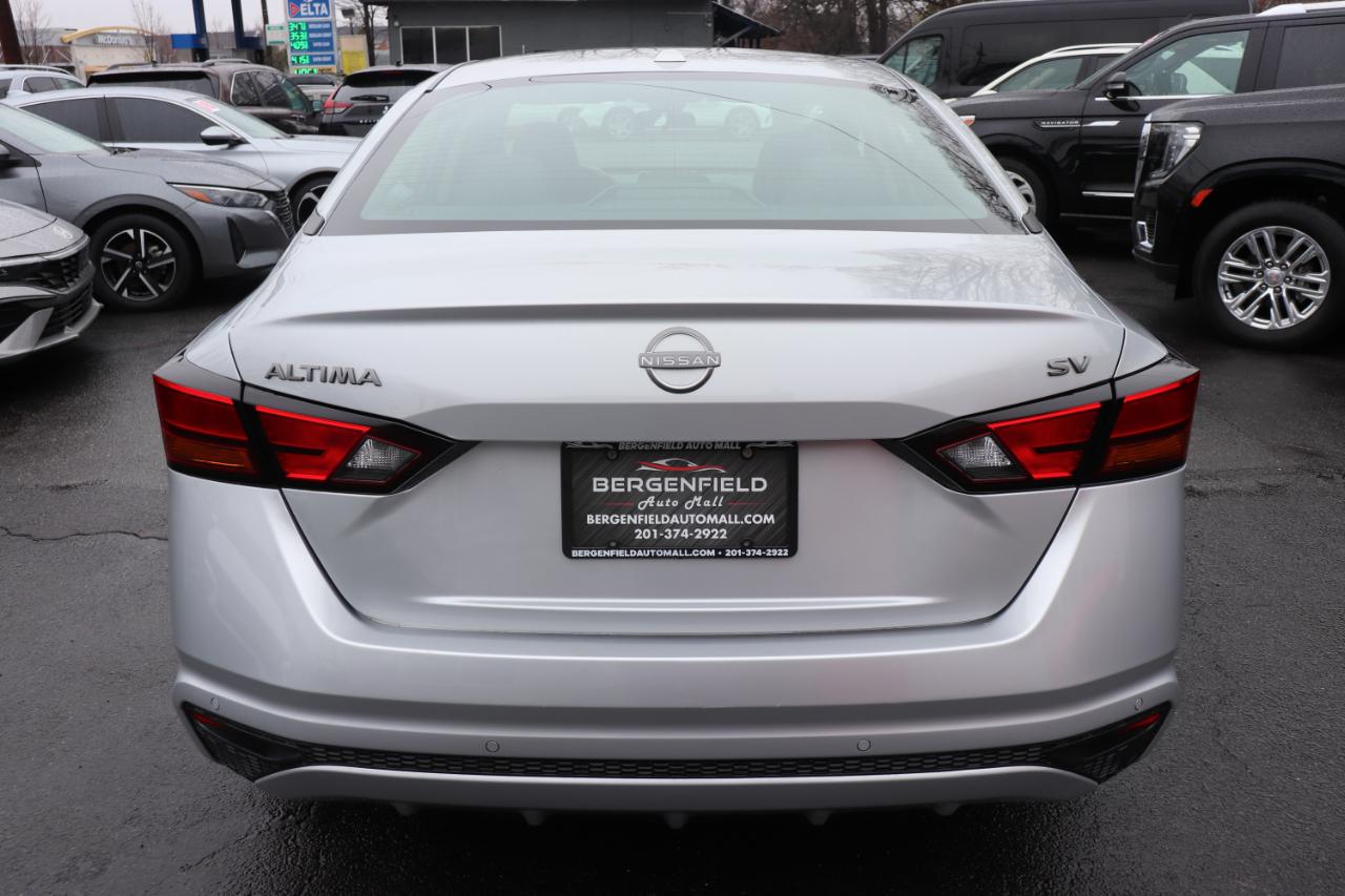 Nissan Altima 2.5 SV Sedan 2024