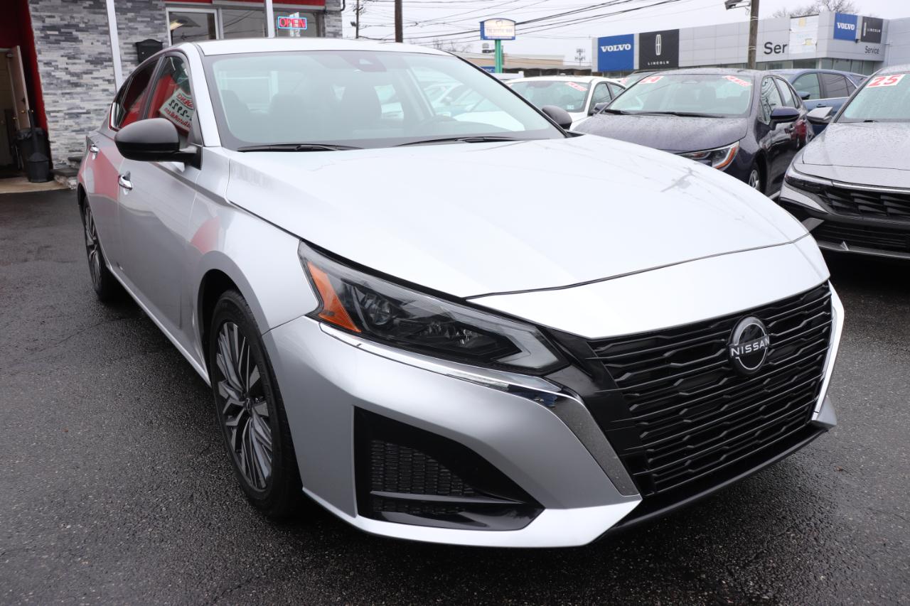 Nissan Altima 2.5 SV Sedan 2024