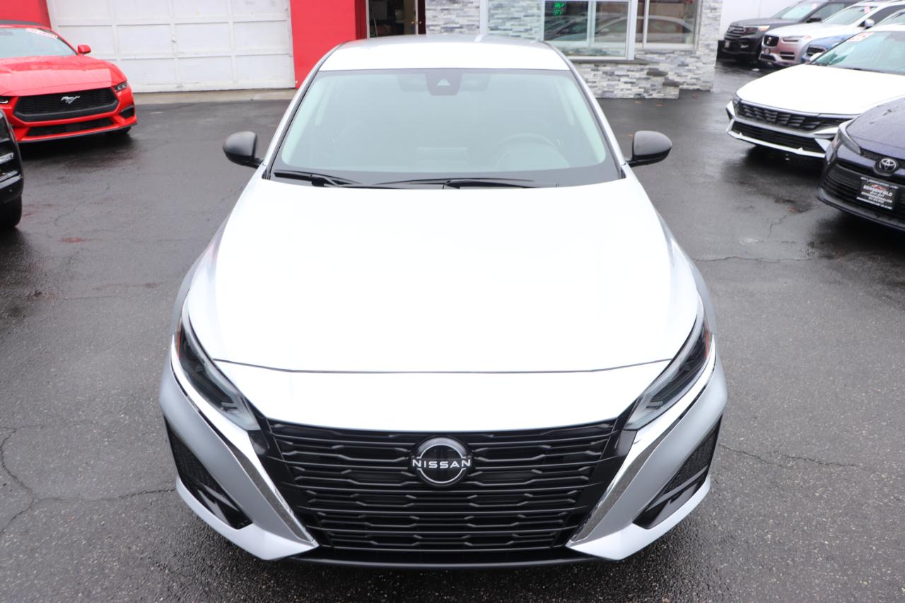 Nissan Altima 2.5 SV Sedan 2024