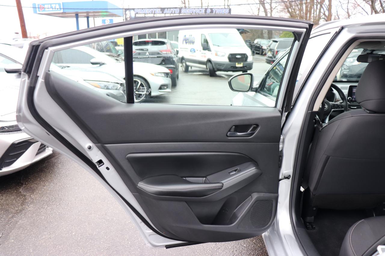 Nissan Altima 2.5 SV Sedan 2024